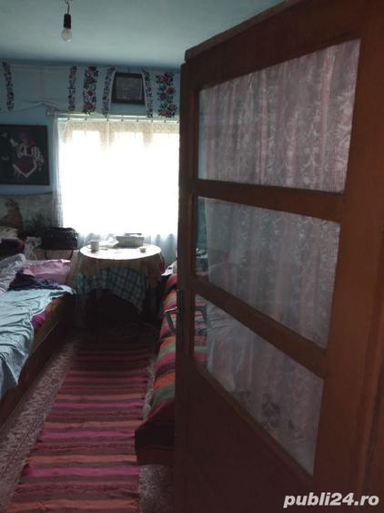 Casă cu 6 camere în Priseaca