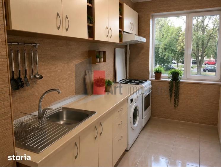 Apartament cu 3 camere semidecomandat, mobilat în Alexandru Obregia
