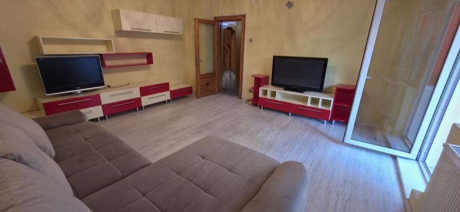 Apartament cu 3 camere decomandat în Bucovina
