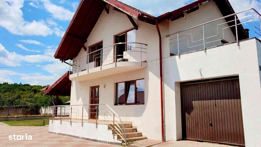Casă cu 4 camere în Budești