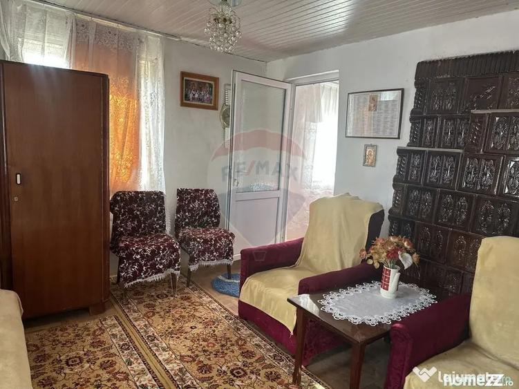 Casă cu 3 camere cu Teren 2609 Mp în Bârgăuani