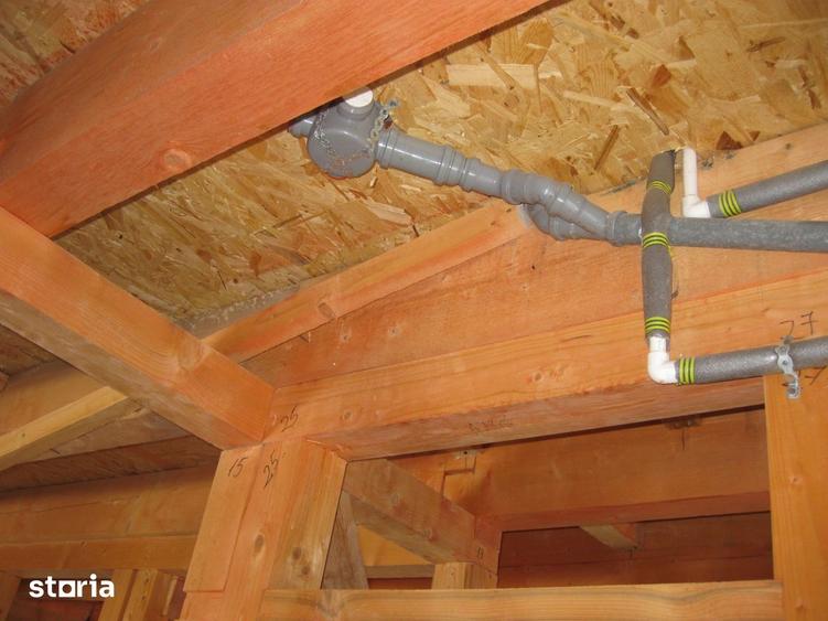 Casă cu 5 camere cu Teren 520 Mp în Tărtășești