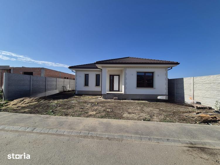 Casă cu 4 camere cu Teren 317 Mp în Central