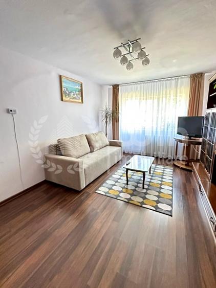 Apartament cu 4 camere decomandat, mobilat în Mărăști