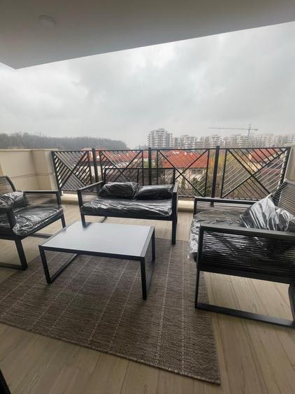 Apartament cu 3 camere decomandat, mobilat în Pipera
