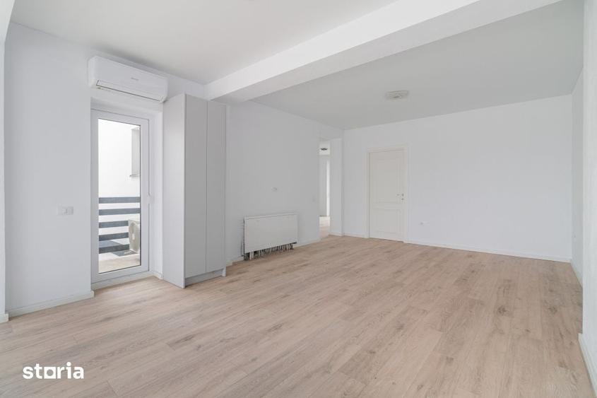Apartament cu 5 camere în Adunații-Copăceni