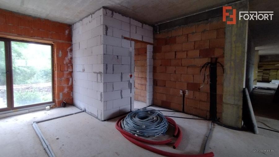 Spațiu comercial, de 156 mp, în Freidorf