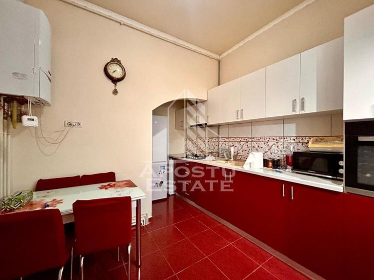 Apartament cu 2 camere semidecomandat, mobilat în P-ța Maria