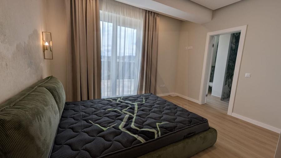 Apartament cu 4 camere decomandat, mobilat în Lazaret