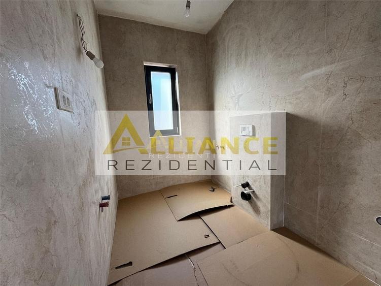 Casă individuală cu 5 camere cu Canalizare în Central