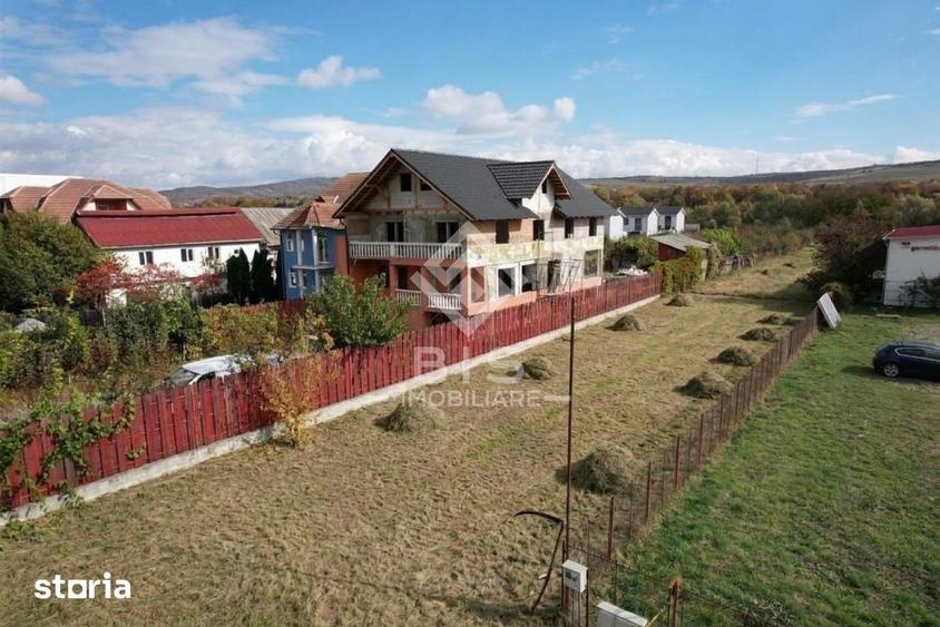 Teren de 2200 mp, în Viișoara