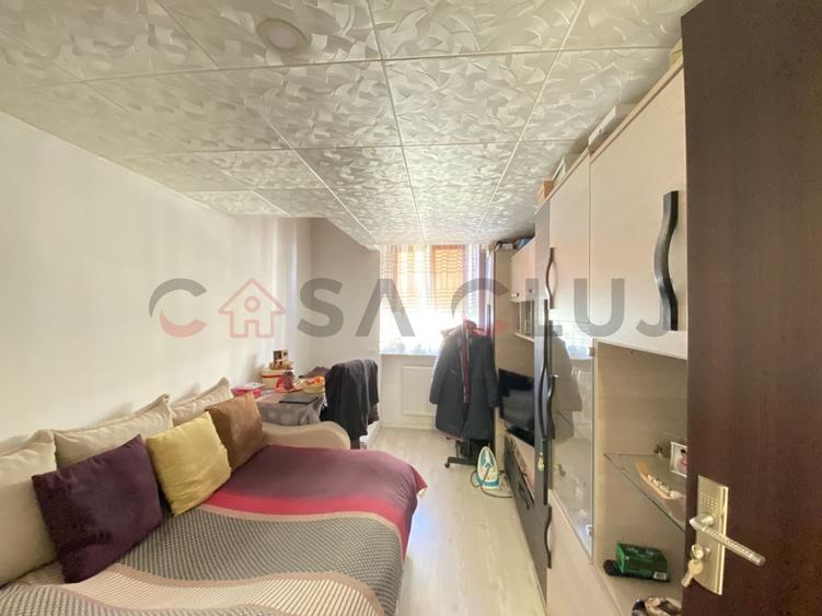 Apartament cu 2 camere semidecomandat, mobilat în Central — fotografia 3