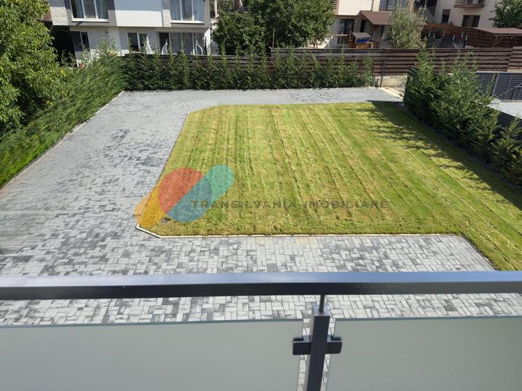 Casă individuală cu 5 camere cu Canalizare în Făget
