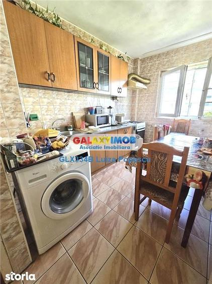Apartament cu 3 camere în Rahova