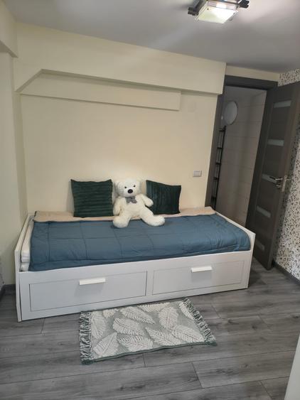 Apartament cu 2 camere decomandat, mobilat în Peninsula