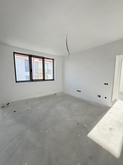 Casă individuală cu 4 camere cu Teren 800 Mp în Chinteni