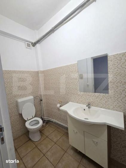 Spațiu comercial, de 200 mp, în Florești