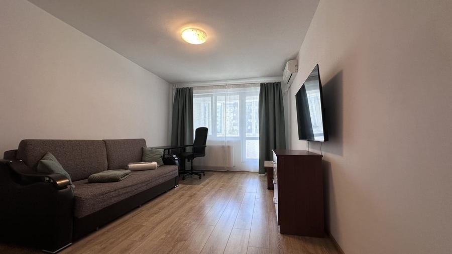 Apartament cu 3 camere decomandat în Dristor
