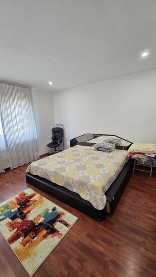 Casă individuală cu 7 camere cu Garaj în Luizi-Călugăra