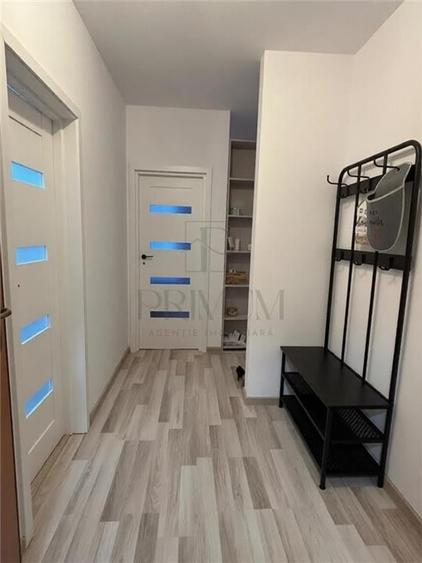 Apartament cu 3 camere decomandat, mobilat în Torontalului