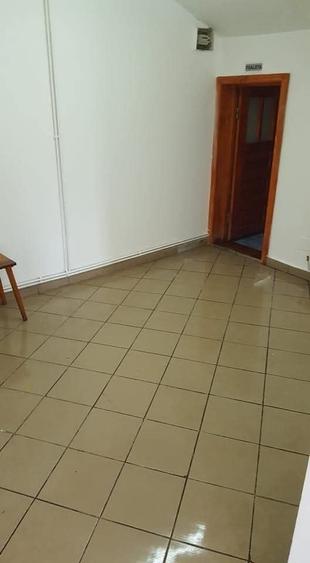 Spațiu comercial, de 117 mp, în Coman
