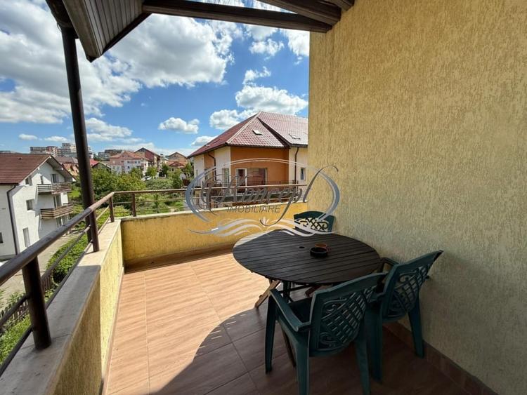 Apartament cu 4 camere semidecomandat, mobilat în Zorilor