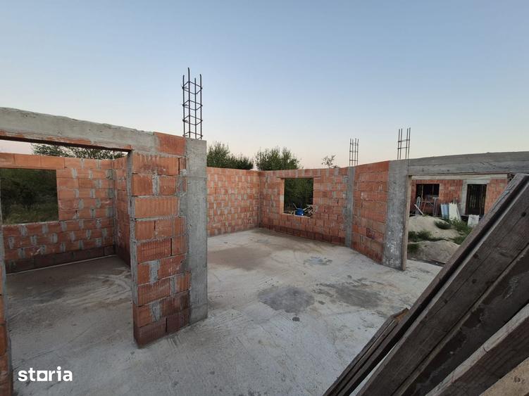 Casă cu 4 camere cu Teren 500 Mp în Snagov