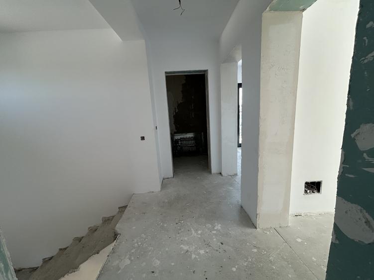 Casă individuală cu 5 camere cu Canalizare în Popas Păcurari