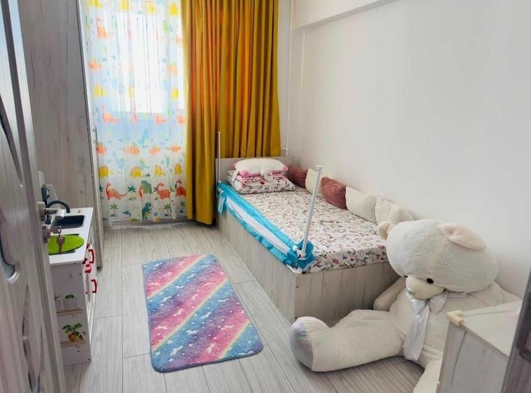Apartament cu 3 camere decomandat în Drumul Taberei