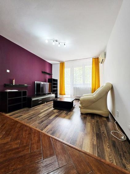Apartament cu 2 camere semidecomandat, mobilat în Titan