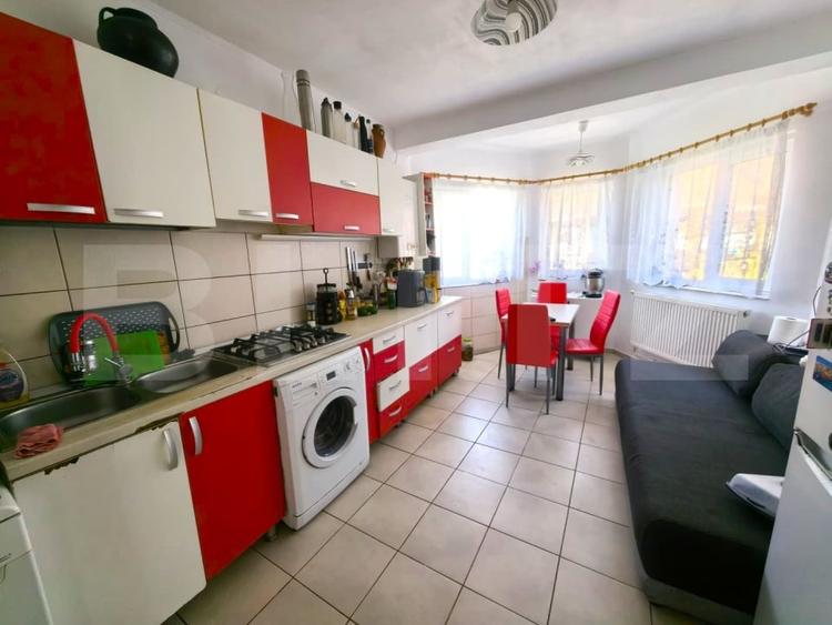 Casă individuală cu 4 camere cu Piscina în Breazu