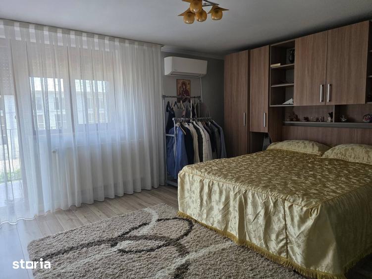 Casă cu 4 camere cu Teren 889 Mp în Oșorhei