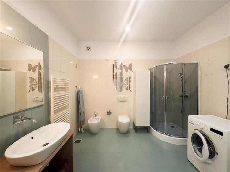 Apartament cu 3 camere decomandat, mobilat în Herăstrău