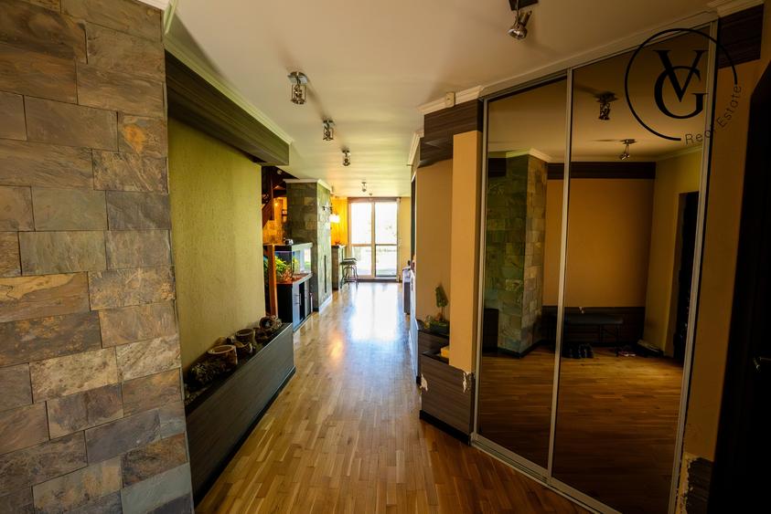 Casă individuală cu 5 camere cu Teren 600 Mp în Corbeanca