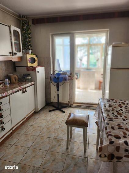 Decomandat 3 camere zona Bistrita Lac - 2
