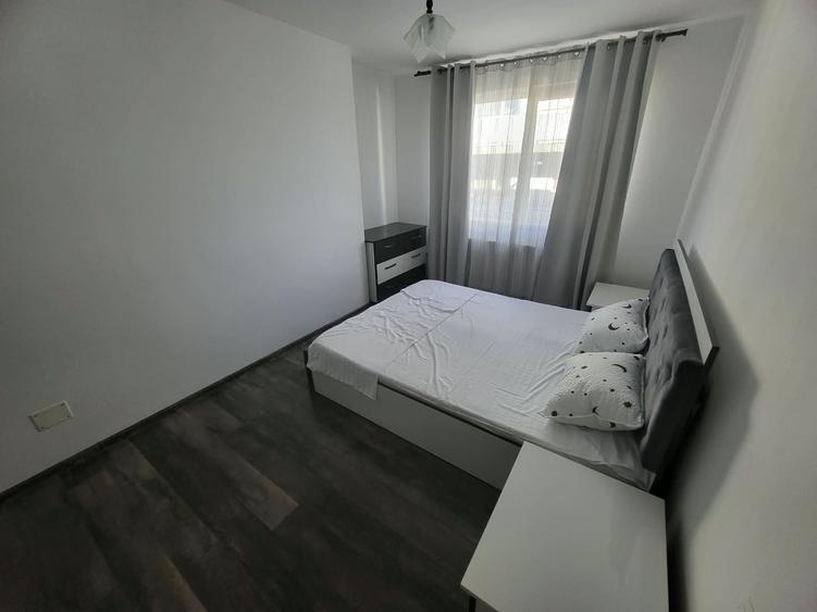 Apartament cu 2 camere decomandat în Florești