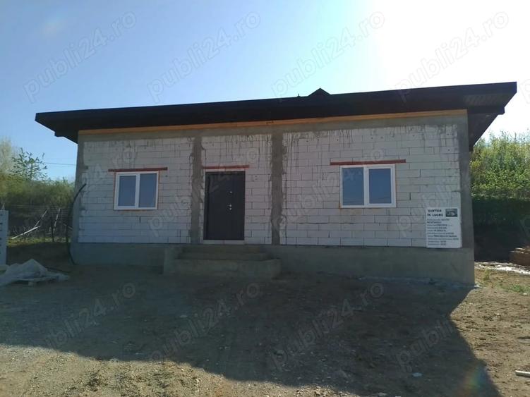 Casă cu 3 camere cu Teren 450 Mp în Central