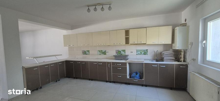 Casă cu 4 camere cu Teren 200 Mp în Cornetu