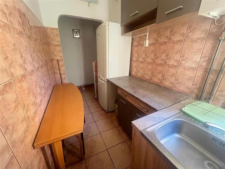 Apartament cu 2 camere nedecomandat, mobilat în Hipodrom 2