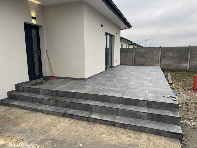 Casă individuală cu 4 camere cu Canalizare în Clinceni