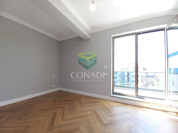 Apartament cu 3 camere decomandat în Băneasa