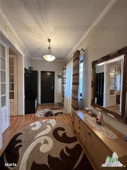 Casă cu 4 camere cu Teren 436 Mp în Cornu