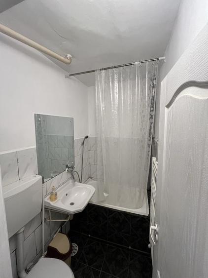 Apartament cu 2 camere decomandat în Alexandru cel Bun