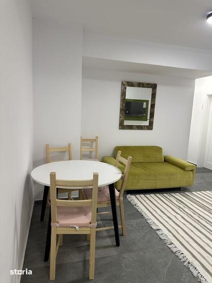 Apartament cu 3 camere decomandat, mobilat în Turnișor