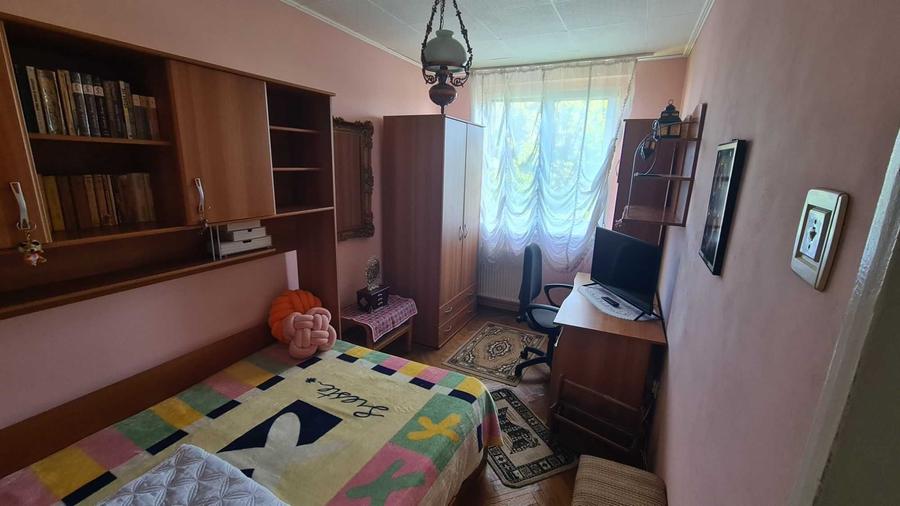 Apartament cu 3 camere decomandat în Ultracentral