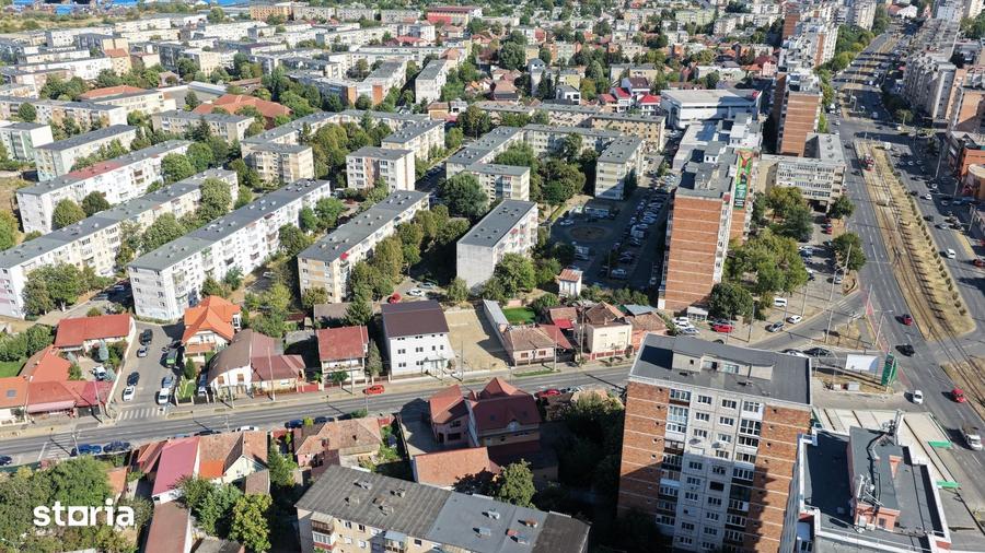 Spațiu comercial, de 490 mp, în Aurel Vlaicu