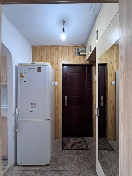 Apartament cu 2 camere nedecomandat, mobilat în Gemenii