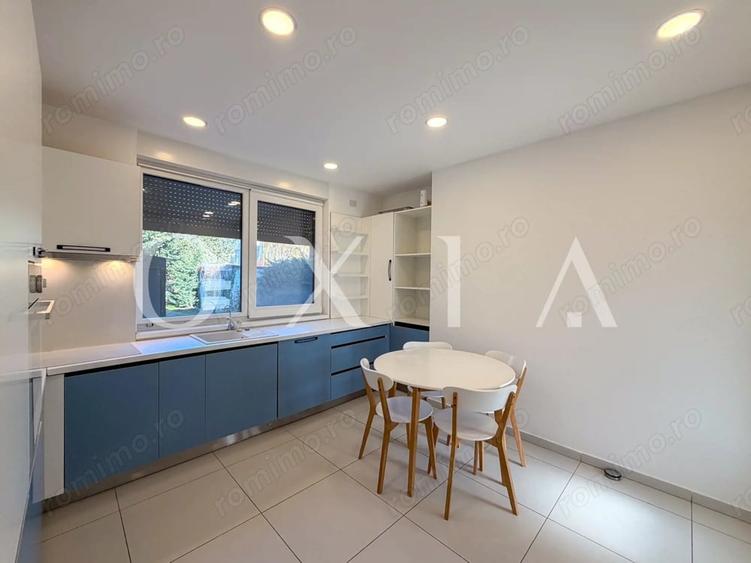 Apartament cu 4 camere decomandat în Giroc
