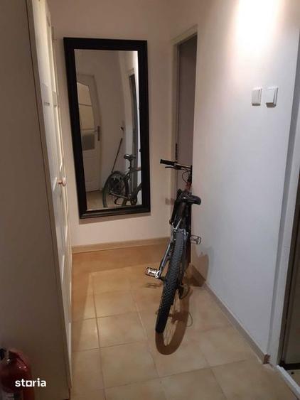 Apartament cu 2 camere semidecomandat, mobilat în Pantelimon