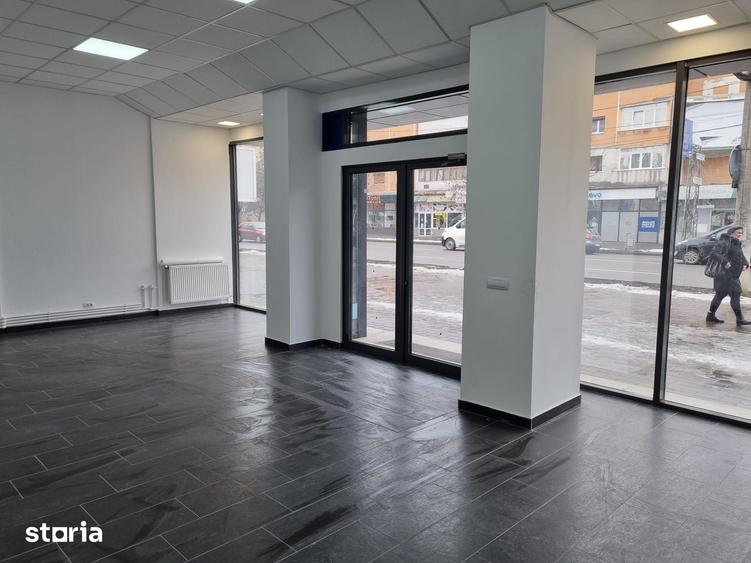 Spațiu comercial, de 66 mp, în Republicii